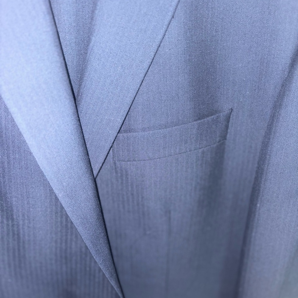 Men's Blue suit - Picture 2 of 6